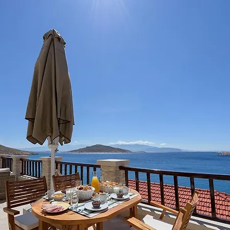 Admiral's House Villa Chalki Town