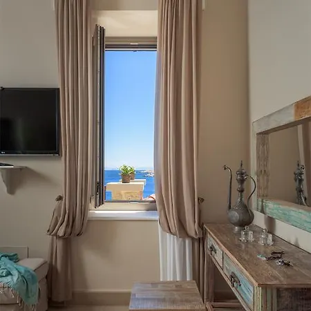 Admiral's House Villa Chalki Town