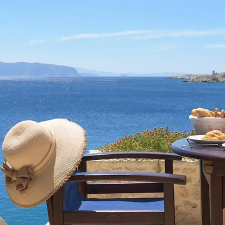 Admiral's House Villa Chalki Town